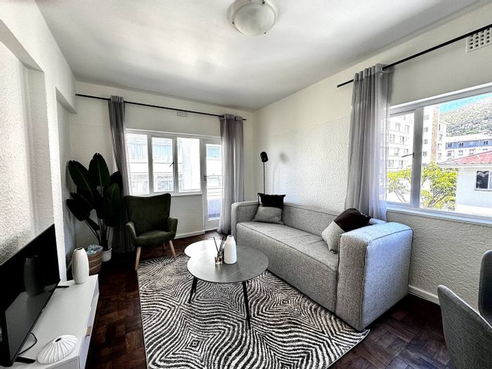 Property #2230771, Apartment rental monthly in Sea Point