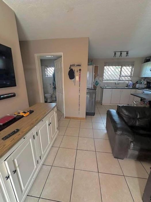 Property #2414893, Townhouse For Sale in Khomasdal