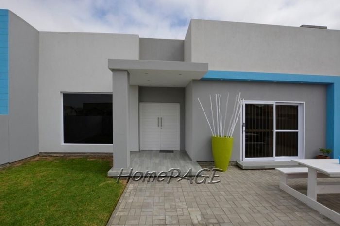 Property #929591, House for sale in Swakopmund Ext 9