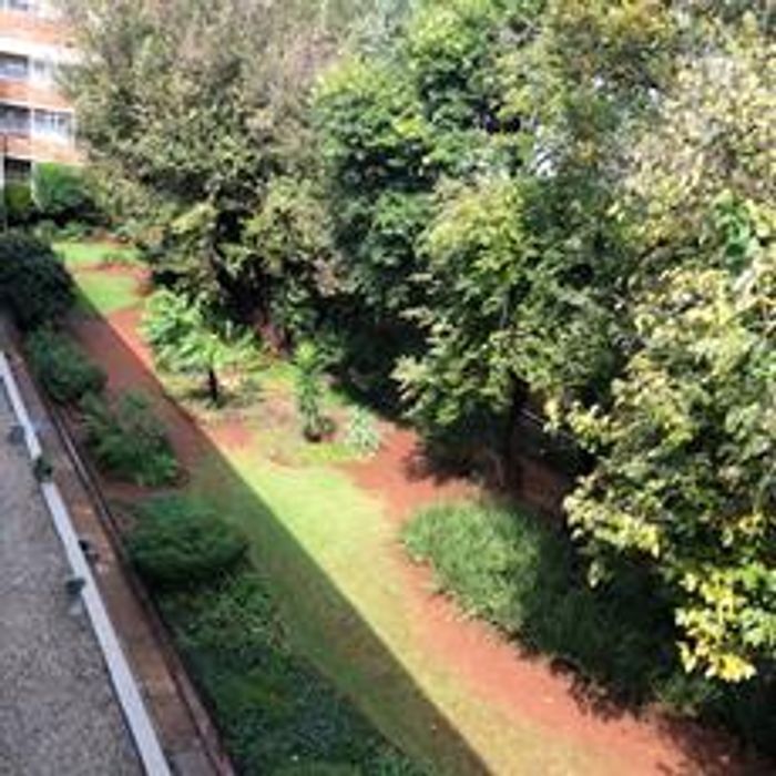 Property #2003560, Apartment rental monthly in Illovo