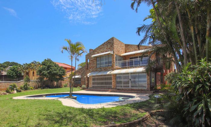 Herrwood Park House For Sale: 4 beds, pool, triple garage, sea views.