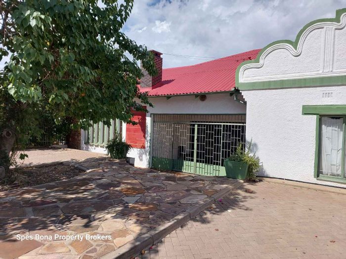 Property #2248531, Office for sale in Windhoek Central