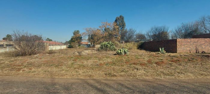 Property #2214657, Vacant Land Residential for sale in Henley On Klip