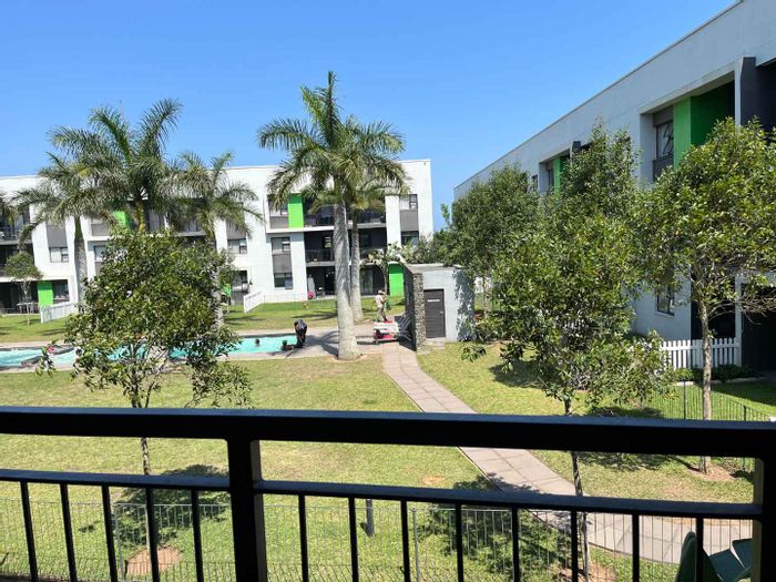 For Sale: Apartment in Ballito Central with pool, gym, and secure access.