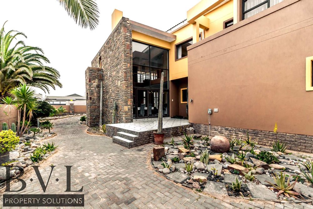 Outdoor view garden & paved area