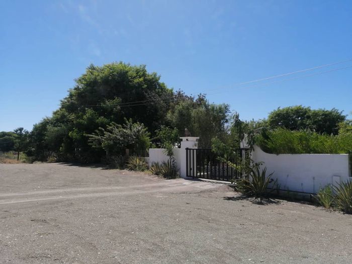 Agricultural small holding for sale in Mariental Central with ample amenities.