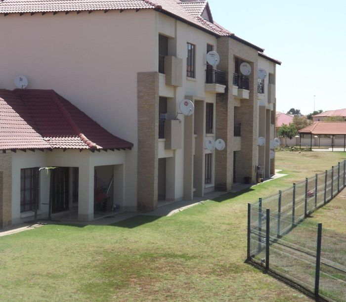 Property #2199511, Apartment rental monthly in Silverton