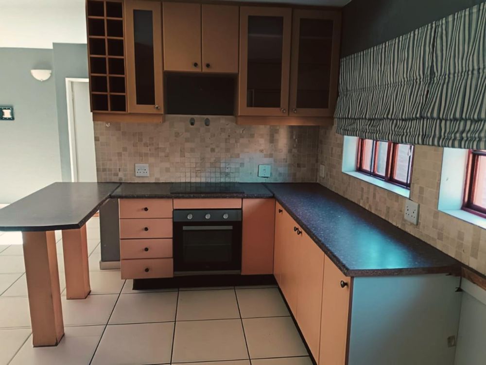 Unfurnished kitchen