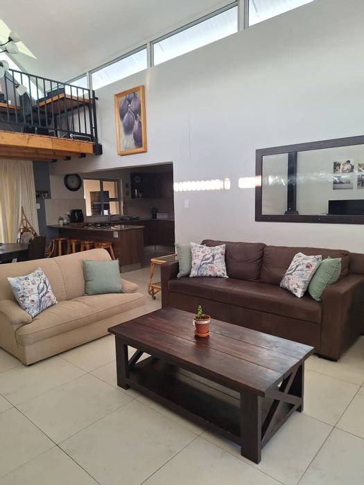 Elisenheim House For Sale: Spacious living, garage, study, braai area, and garden.