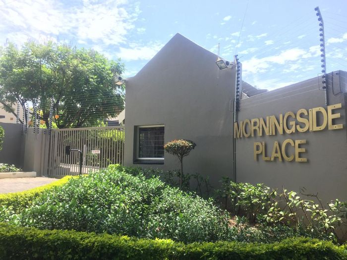 Edenburg Apartment To Rent: 3 Bedrooms, Garden, Pool, Close to Shopping Centres.