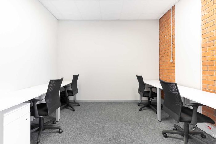 Office to Rent in Observatory: 25 sqm private space, 50 sqm shared area, flexible options.