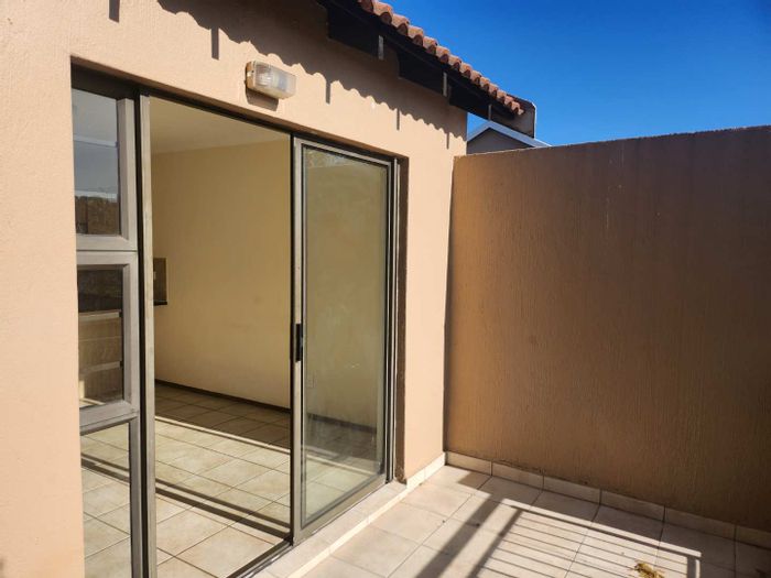 2-Bedroom Apartment To Rent in Noordhang with Balcony, Covered Parking, and Fibre Ready.