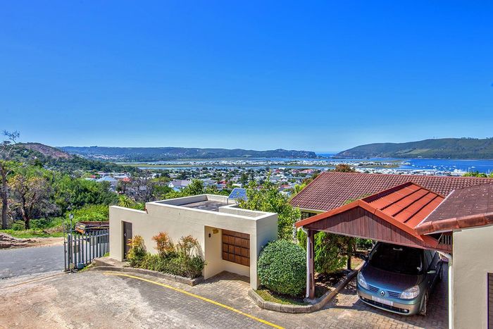 Knysna Central Townhouse For Sale: Lagoon views, secure complex, private courtyard, garage.