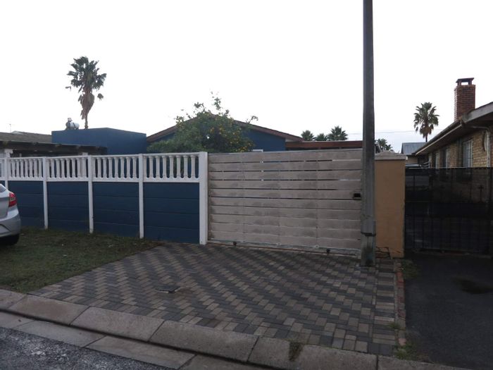 Property #2383517, House Rental Monthly in Rosedale
