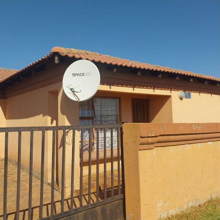 Property #2145264, House for sale in Tsakane Ext 15