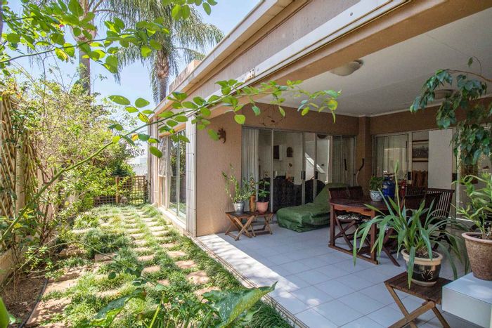 Property #2101964, Cluster rental monthly in Strathavon