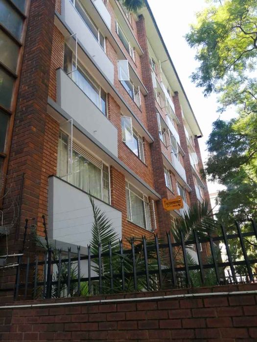 Prime Location 1.5 Bedroom Apartment For Sale, Pretoria Central Opportunity