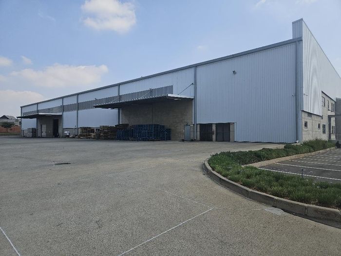 Property #2218079, Industrial rental monthly in Glen Marais