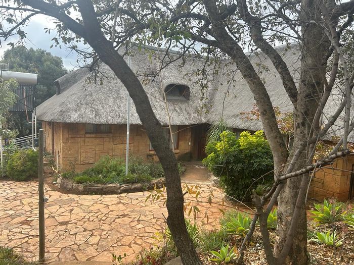 Luxurious Guest House For Sale, Elandsfontein AH - Business Package Included