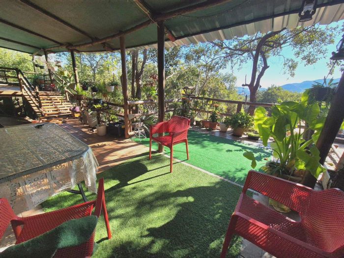 House for Sale in Leeupoort Central: 3 beds, entertainment area, eco-friendly features.