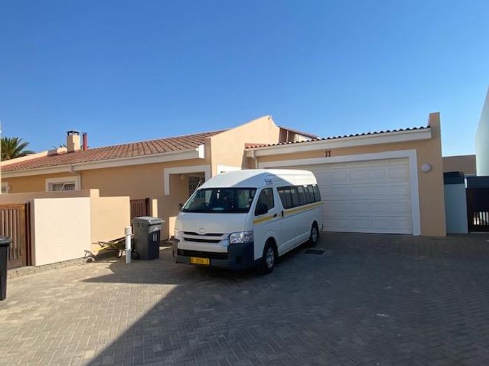 Property #2201369, Townhouse for sale in Swakopmund Central