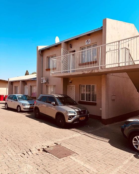 Khomasdal Apartment For Sale: 2 Bedrooms, secure complex, near University of Namibia.