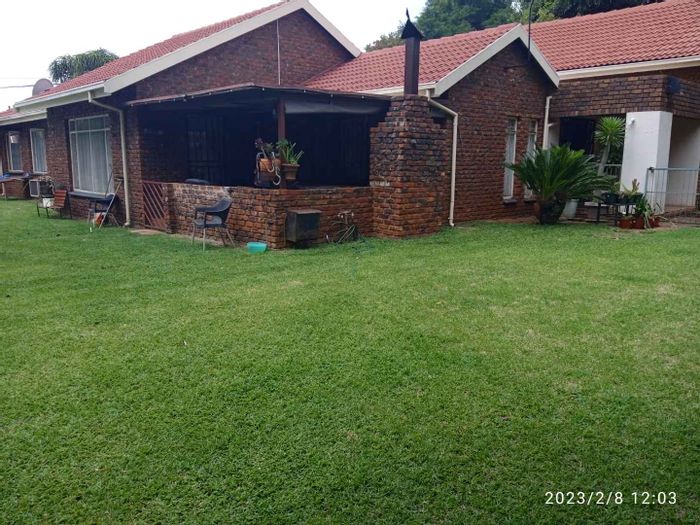 Property #2101840, House pending sale in Theresapark