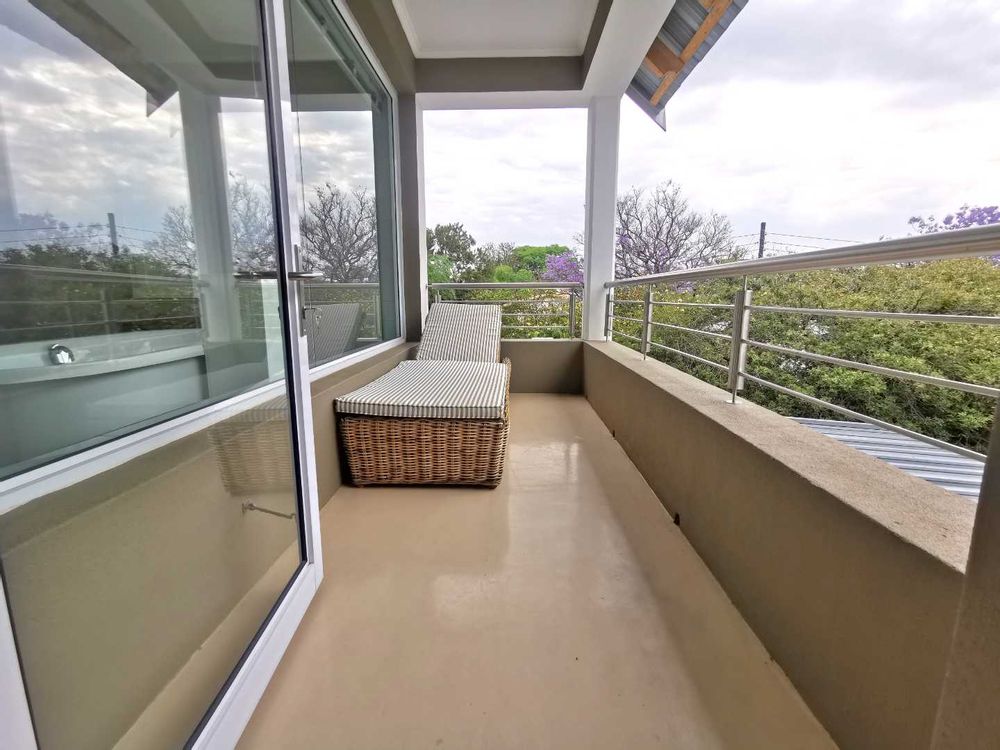 MASTER BEDROOM BALCONY 