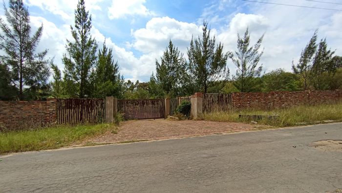 Property #2249300, Small Holding for sale in Mnandi Ah