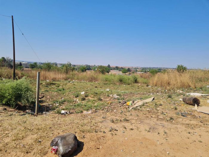 Property #2061543, Vacant Land Residential for sale in Raslouw A H