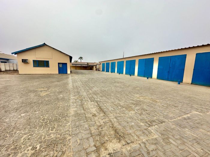 Industrial Warehouse To Rent in Walvis Bay with office space and employee accommodation.