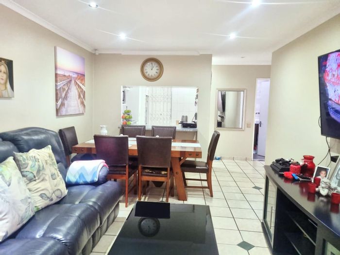 For Sale: Townhouse in Tygerdal with 2 bedrooms, garage, and entertainment area.