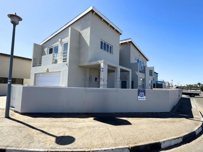 Property #2348756, House Sold in Fairways Estate