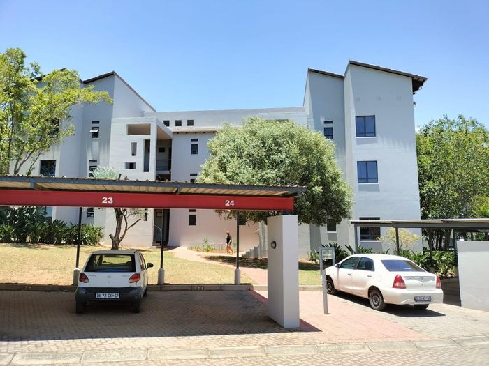 2-Bedroom Apartment To Rent in Jackal Creek Golf Estate with clubhouse and security.