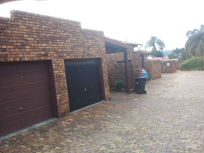 Property #2059205, Apartment for sale in Corlett Gardens