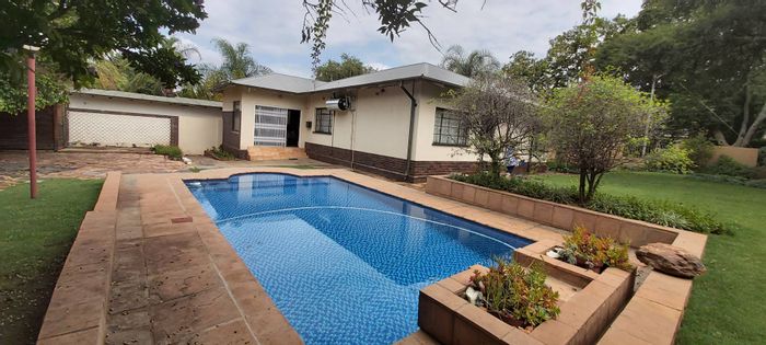 3-Bedroom House with Granny Flat and Double Garage in Rietondale – To Rent