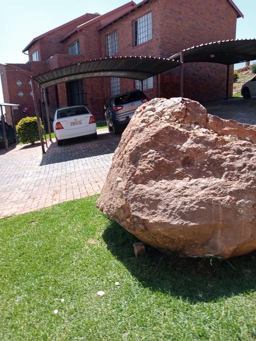 South Crest Property property and houses to rent in South Crest