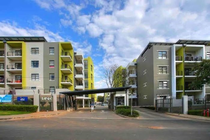 Property #2255694, Apartment rental monthly in Rivonia