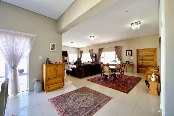 Property #2204734, House rental monthly in Mount Royal Golf Estate