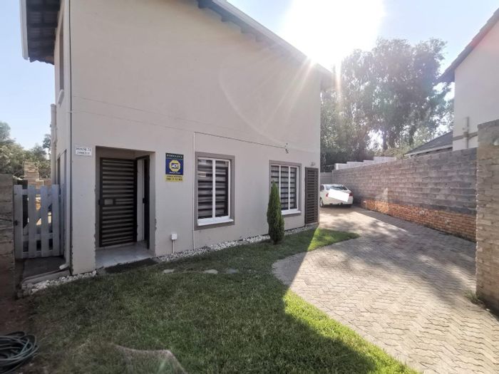 Property #2158801, Townhouse for sale in Witpoortjie