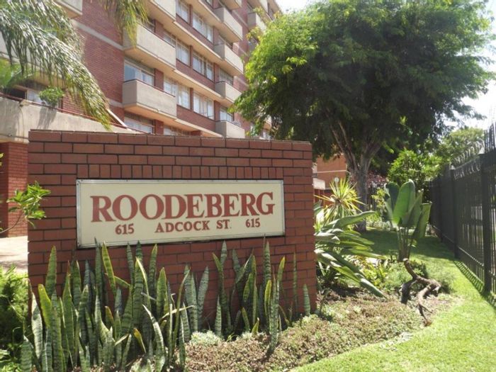 2-Bedroom Apartment in Gezina To Rent, close to amenities and transport.