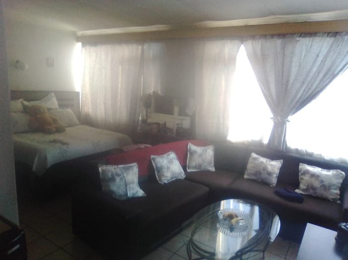 Property #2237469, Apartment for sale in Pretoria Central