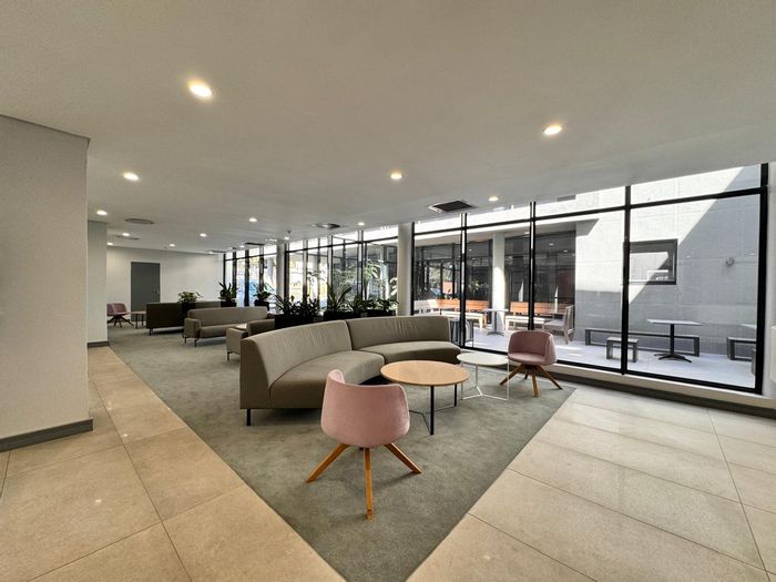 Office To Rent in Waverley: 854 sqm, flexible layout, 24/7 security, tenant allowance.