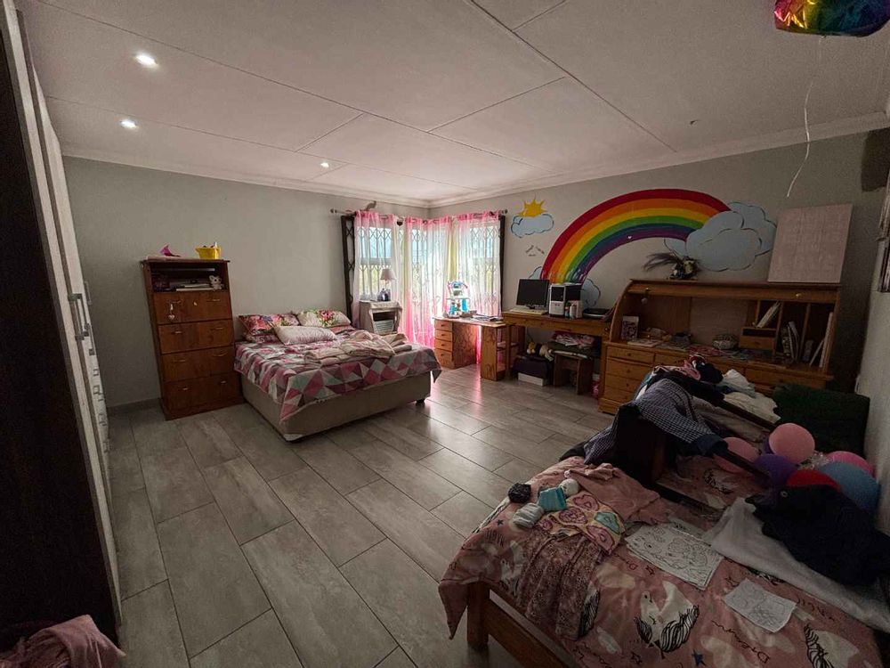 Second bedroom (second house) 