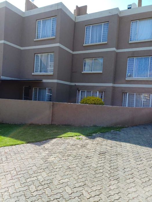 Property #2231430, Townhouse for sale in Primrose