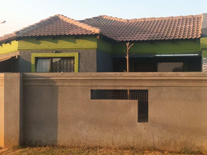 Property #2265945, House for sale in Buhle Park