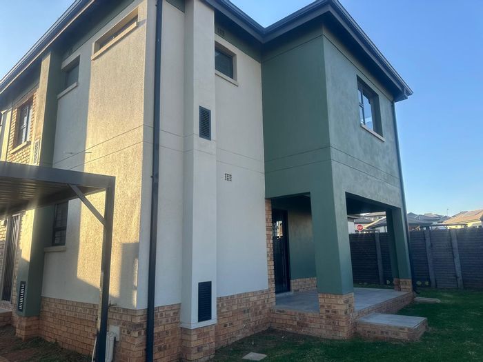 Property #2255838, House rental monthly in Pretoria West