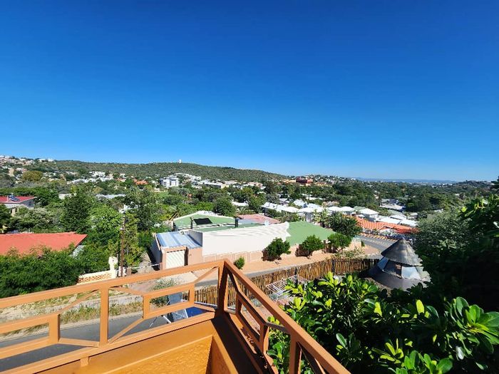 Klein Windhoek House For Sale: 8 bedrooms, pool, flats, solar system, lift.