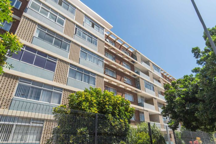 Spacious 2-bedroom apartment in St Georges Park, secure living, close to amenities. For Sale.