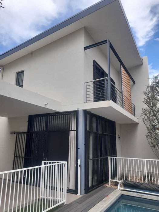 Property #2143768, Townhouse for sale in Klein Windhoek
